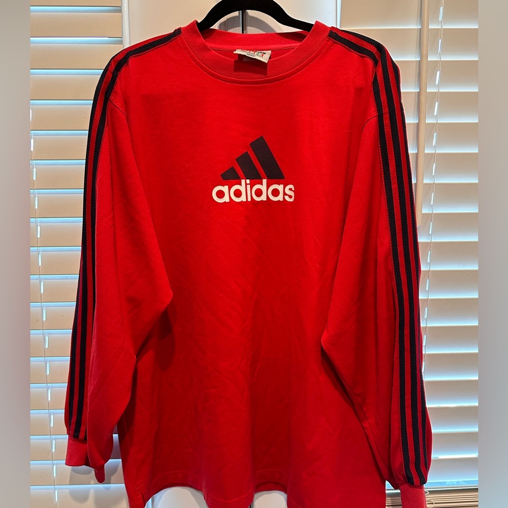 Vintage men’s Adidas long sleeve shirt